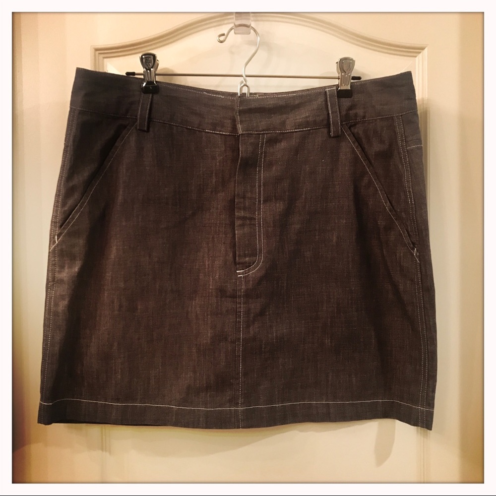 ✨3 for $12!✨ Banana Republic Denim-like Skirt
